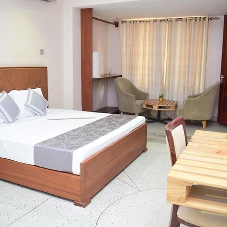 다르에스살람 K27 Premier Backpackers 호스텔 외부 사진